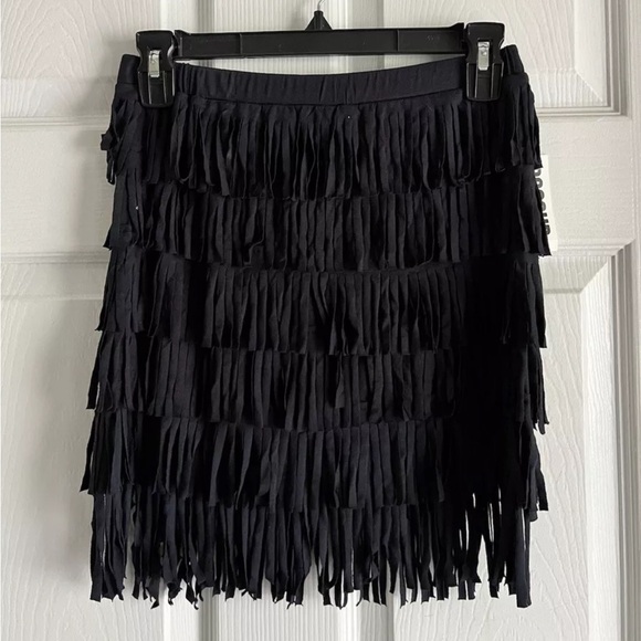 NWT Small Nollie PacSun Black Fringe Skirt Stretch Boho Mini Textured Layer Soft - Picture 2 of 3